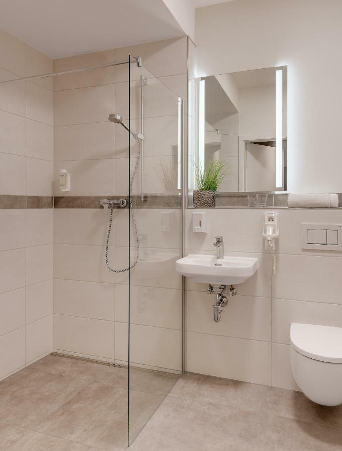 Amper Art Boardinghouse Aparthotel Фюрщенфелдбрук Екстериор снимка
